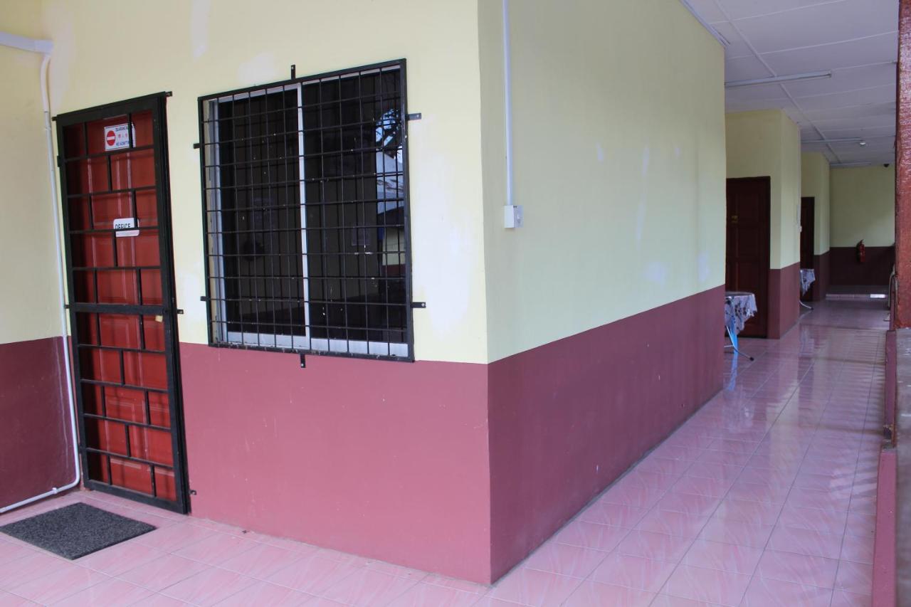 Liwagu Lodge Ranau Exteriör bild