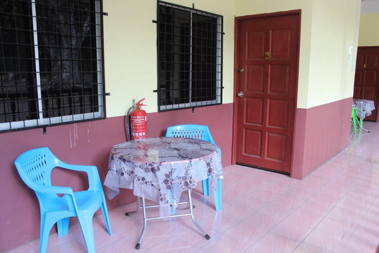 Liwagu Lodge Ranau Exteriör bild
